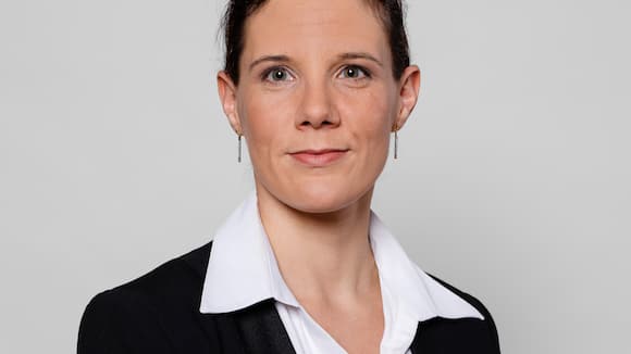 Me Laetitia Schriber, Avocate au Service juridique du Centre Patronal