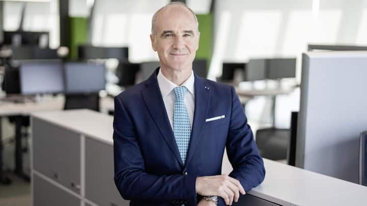 <p>Matthias Geissbühler (50 ans) est Chief Investment Officer du groupe Raiffeisen. Depuis 2018, il y développe les activités de placement.</p>
