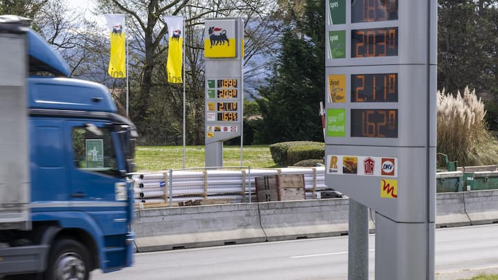 DEEPL, ESSENCE, GAZOIL, DIESEL, CARDURANT, SANS PLOMB,