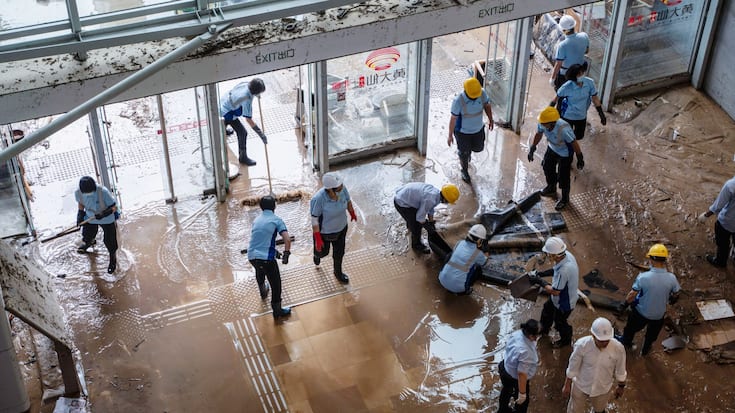 Les catastophes naturelles se multiplient comme ici à Hong Kong, où les inondations dans le delta de la rivière Pearl ont causé pour 400 millions de dollars de dégâts.