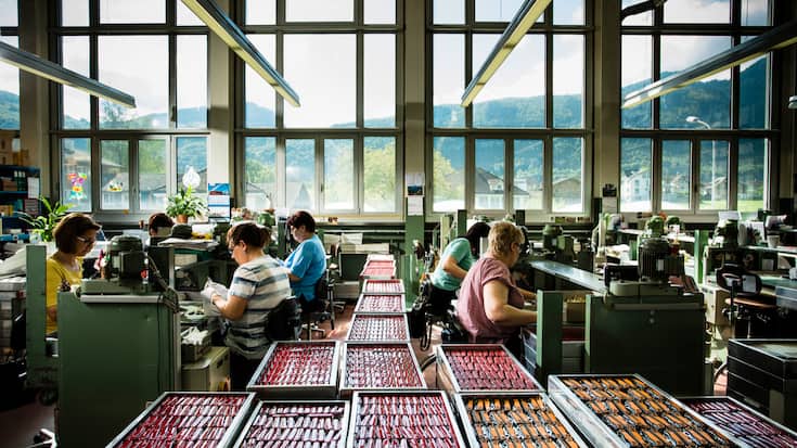 <p>Chez Victorinox, l’ancienneté moyenne des employés est d’environ vingt-cinq ans. Une longévité qui semble aujourd’hui faire figure d’exception.</p>
