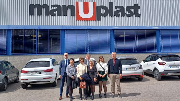 Mora, Manuplast