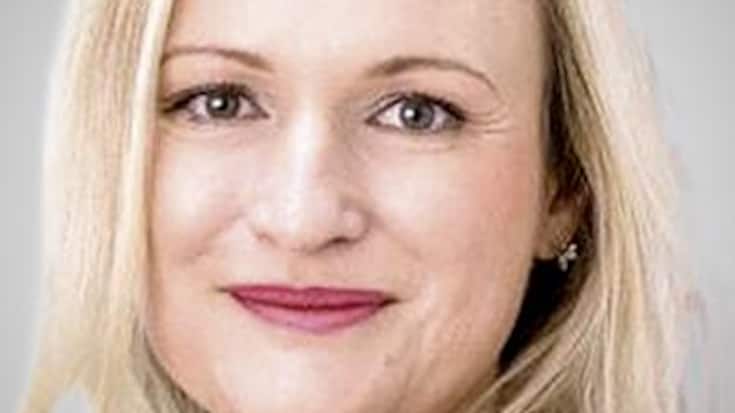 Velina Peneva: Responsable investissements, Swiss Re