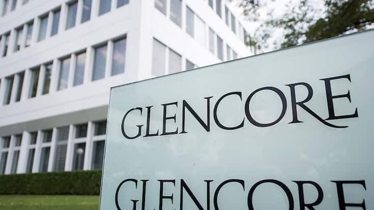 Glencore (ici le siège près de Zoug) passe en revue ses activités en Russie.