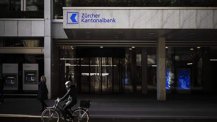 Pour 2023, la direction de la première banque cantonale du pays s'attend à voir se poursuivre l'affaiblissement de l'économie mondiale et l'inflation élevée. (Archives)