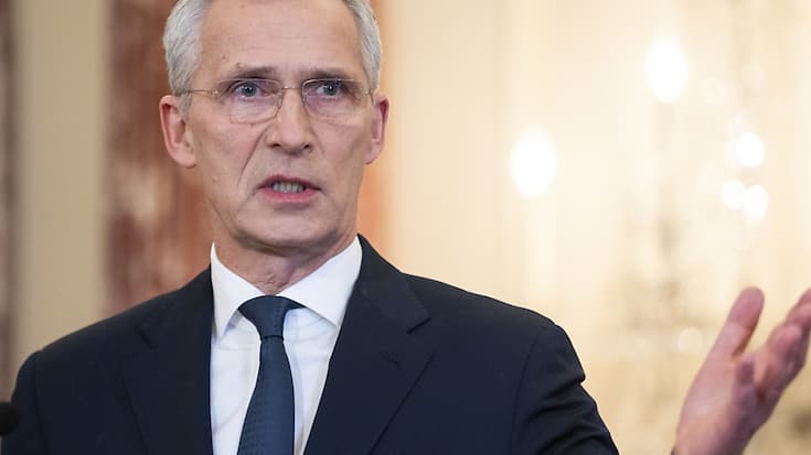 "Le rythme actuel d'utilisation de munitions par l'Ukraine est beaucoup plus élevé que notre rythme actuel de production", a averti le chef de l'Otan. "Cela épuise nos stocks et met nos industries de défense sous pression".