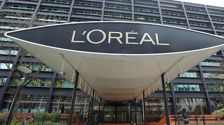 L'Oréal est sur le point de fusionner sa filiale suisse avec celle regroupant l'Allemagne et l'Autriche, et de réduire ses effectifs à Genève et Zurich de 20%.