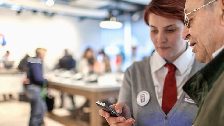 Swisscom va investir plusieurs millions dans la rénovation de ses 115 magasins en Suisse. Les travaux doivent être terminés d'ici mi-2024. (archives)