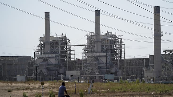 Les États-Unis et la Russie détiennent chacun suffisamment de réserves de combustibles fossiles pour faire exploser l'ensemble du budget carbone mondial.