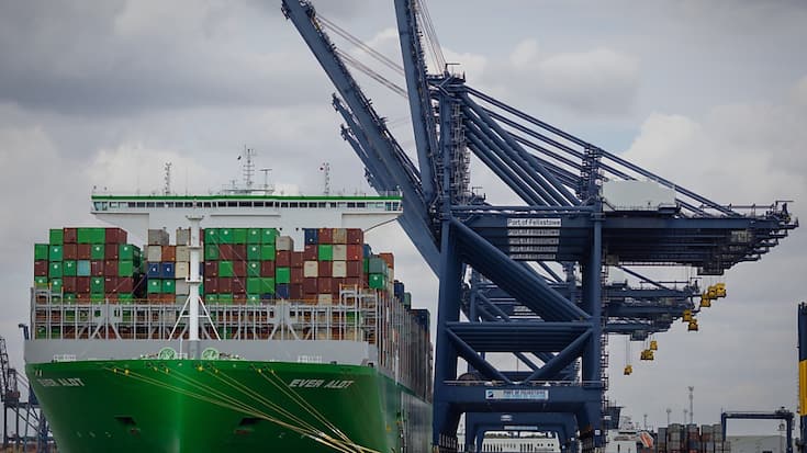 Le commerce extérieur de la Suisse a repris de la vigueur en août, après le repli essuyé en juillet. Les exportations, portées notamment par les produits immunologiques, ont progressé de 1,4%. (archives)