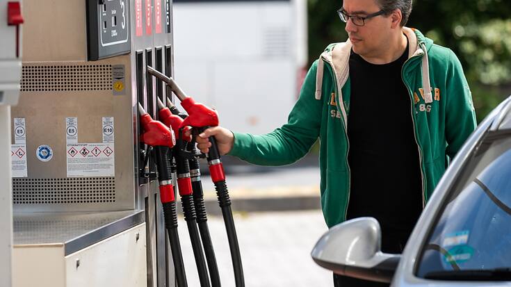 La décision de l'Opep+ intervient "juste au moment où les consommateurs poussaient un soupir de soulagement", les prix à la pompe ayant fortement reculé depuis cet été, rappelle Craig Erlam d'Oanda. (archives)