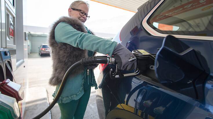 La détente sur les prix des carburants n'a pas suffi à compenser le renchérissement dans de nombreux autres domaines en septembre. (archive)