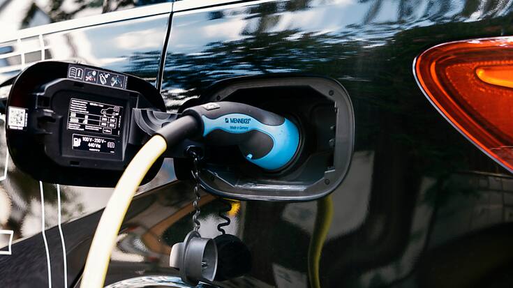 Les ventes de véhicules à moteur thermique ont connu rebond un septembre, alors que les hybrides rechargeables ont une nouvelle fois plongé. (archives)