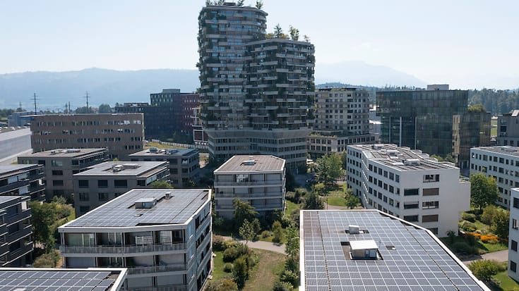 CKW rachète l'électricité solaire injectée dans le réseau en fonction du prix du marché de référence établi par l'Office fédéral de l'énergie (Ofen). Ce dernier a grimpé à 39,04 centimes/kWh au 3e trimestre (archives).