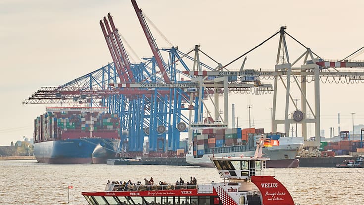 Le port de Hambourg est le premier port commercial d'Allemagne (archives).