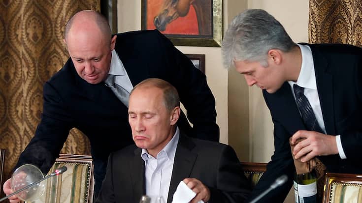 L'homme d'affaires russe Evguéni Prigojine, proche de Poutine (à gauche sur la photo) et ancien fournisseur des cuisines du Kremlin, a admis des "ingérences" dans les élections américaines (archives).