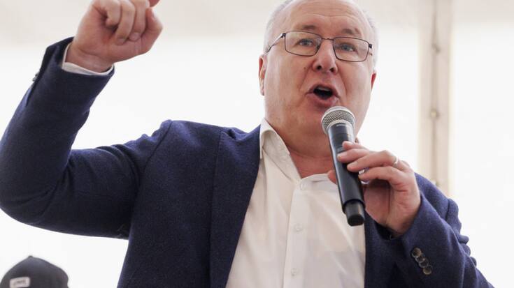 Pierre-Yves Maillard, président de l'Union syndicale suisse (USS), est venu apporter son soutien aux travailleurs en grève à Lausanne.