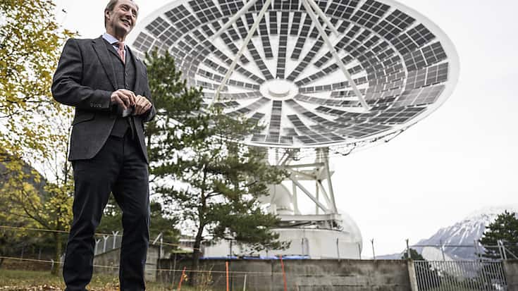Le patron de Leuk TDC a présenté mardi à Loèche (VS) la première installation solaire d'Europe dans une antenne parabolique.