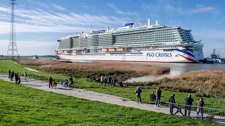 Peter Hebblethwaite a été sanctionné par les internautes pour avoir congédié du jour au lendemain près de 800 marins, et les avoir remplacés par des travailleurs payés sous le salaire minimum britannique. (Photo: Hauke-Christian Dittrich)