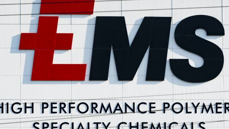 Ems-Chemie constate que ses clients réduisent leur production, allongent les interruptions d'exploitation et liquident leurs stocks, ce qui se ressent au niveau des commandes (archives).