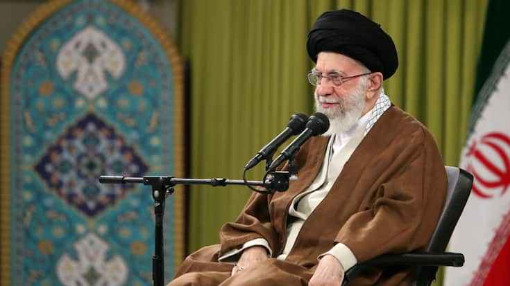 Le leader iranien, l'ayatollah Ali Khamenei, dirige son pays d'une main de fer.