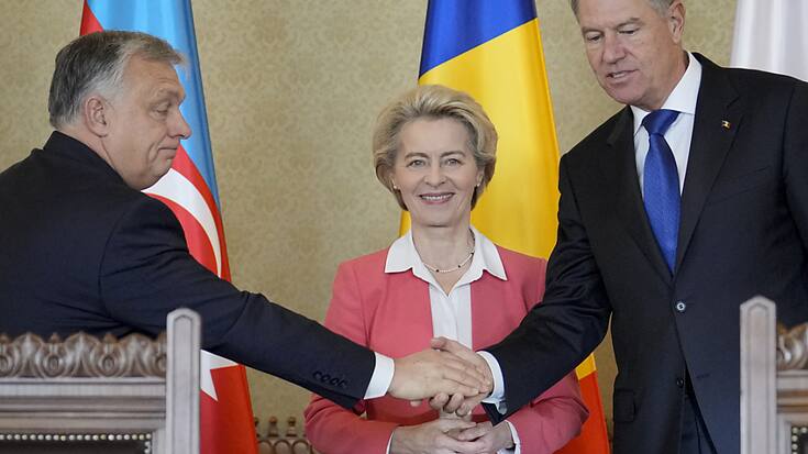 "Nous nous préparons à construire le plus long câble électrique sous-marin. Si j'étais plus jeune, je dirais qu'il faut être rock'n roll" pour lancer un tel projet, a affirmé le premier ministre hongrois Viktor Orban.