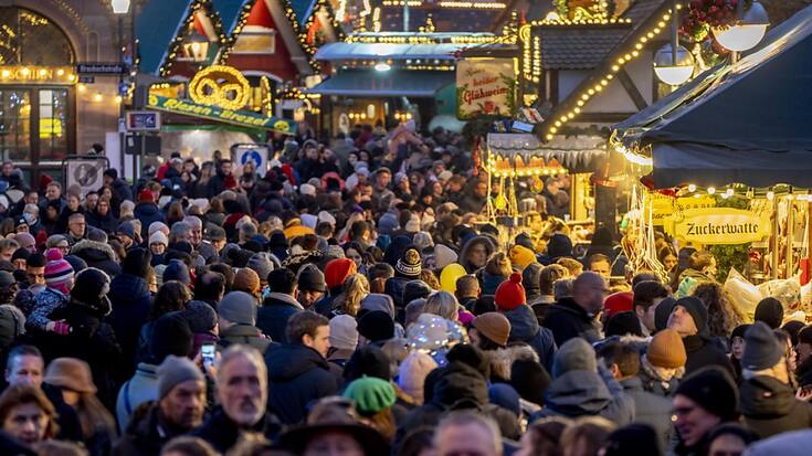 Les commerçants suisses tirent un premier bilan positif des ventes de Noël, qui se sont inscrites dans la lignée des années précédentes. (archives)