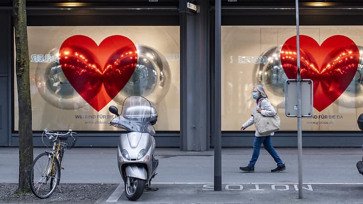 La situation dans le commerce de détail devrait se stabiliser en 2023. Les auteurs de l'étude tablent sur une hausse des recettes aussi bien dans l'alimentaire (+2,1%) que le non-alimentaire (+0,8%). (archives)