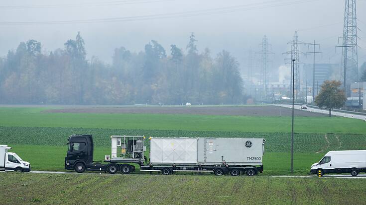 Les camions ont ainsi été relativement épargnés, alors que la demande élevée pour les voitures de livraisons a été contrariée par une pénurie de pièces. (Photo: KEYSTONE/Christian Beutler)