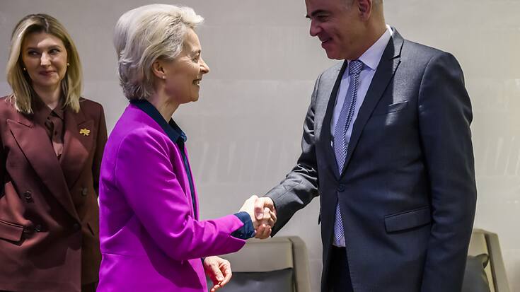 Le président de la Confédération Alain Berset a ouvert officiellement le Forum économique mondial (WEF) devant la présidente de la Commission européenne Ursula von der Leyen et la Première Dame ukrainienne Olena Zelenska.
