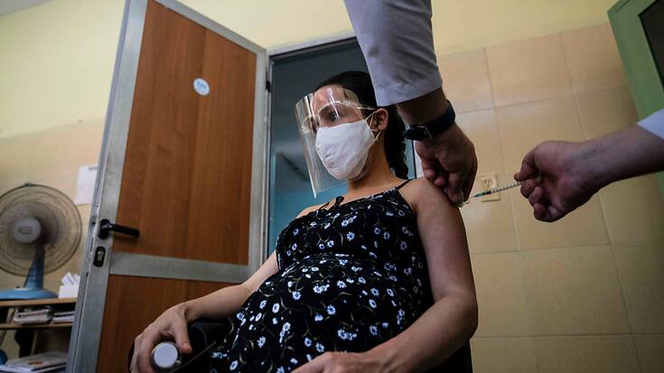 Les femmes vaccinées contre le Covid-19 présentent un risque très faible d'admission dans un service de soins intensifs, selon cette étude (archives).