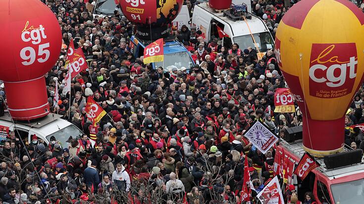 Les manifestants ont battu le pavé jeudi dans de nombreuses villes françaises, avant que le cortège parisien ne s'ébranle en début d'après-midi pour dire "non" au recul de l'âge légal de départ à la retraite.