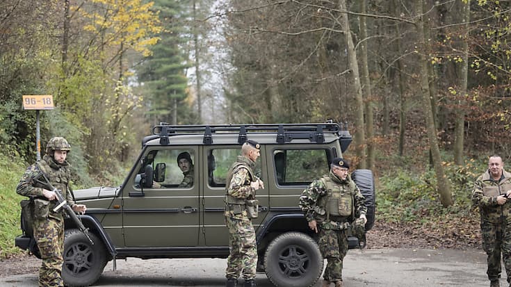 Le contrôle par sondage des caméras, notamment sur les places d'armes, les centres logistiques et les bâtiments administratifs de l'armée, aurait révélé que les documents de sécurité informatique étaient pour la plupart inexistants ou insuffisants.