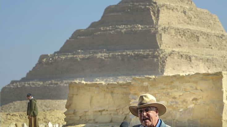 L'archéologue égyptien Zahi Hawass a présenté jeudi les dernières découvertes sur le site de Saqqara.