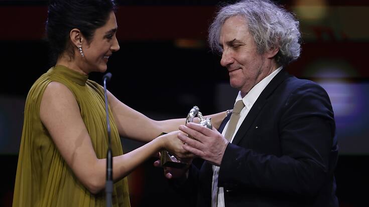 "Vive la révolution iranienne", a déclaré Philillpe Garel, héritier de la Nouvelle Vague, en recevant son prix qu'il a aussi dédié "à Jean-Luc Godard.