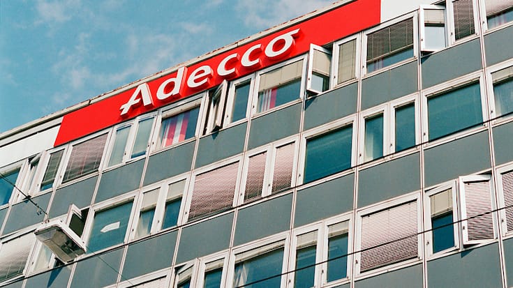 Le géant du travail temporaire Adecco a vu ses recettes progresser au quatrième trimestre 2022, mais sa rentabilité reculer. (archives)