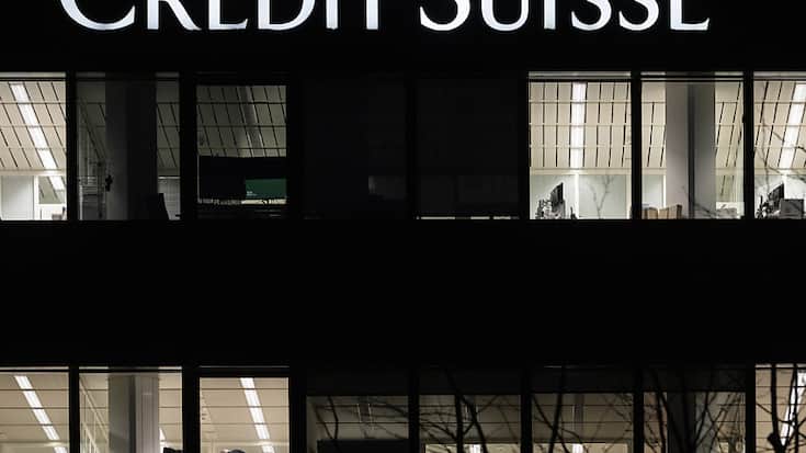 La Finma a annoncé mardi la clôture de son enquête approfondie ouverte au printemps 2021 à l'encontre de Credit Suisse concernant sa relation d'affaires avec le financier Lex Greensill et ses sociétés. (archives)