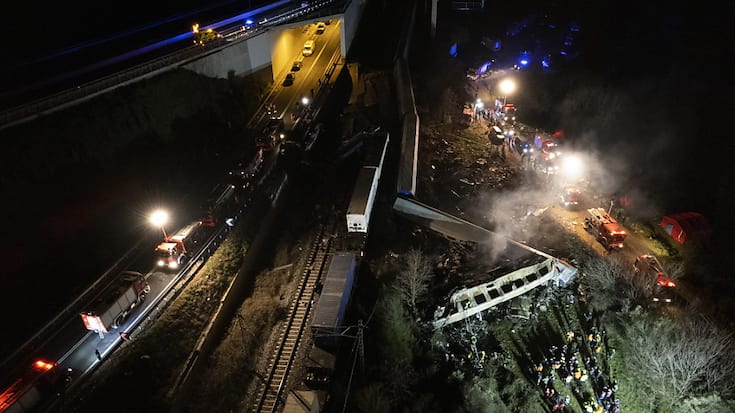 Aucune précision n'a été fournie à ce stade sur les raisons pour lesquelles les deux trains sont entrés en collision.