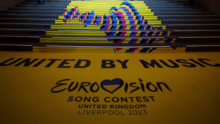 L'Eurovision Song Contest a lieu cette année à Liverpool. La ville anglaise a été désignée en lieu et place de l'Ukraine, vainqueure de la compétition l'an dernier. Le pays en guerre n'est pas en mesure d'organiser le grand évènement pour des raisons évidentes.