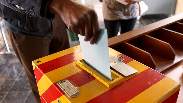 Taxation des gros actionnaires, crédits routiers, baisses d'impôts et élections sont au menu de ce dimanche de votations cantonales (image d'illustration).