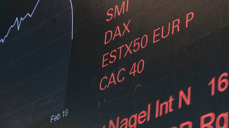 Les titres bancaires reculaient nettement lundi matin à la Bourse suisse, poursuivant leur baisse entamée vendredi soir suite aux déboires de plusieurs banques américaines. (archives)