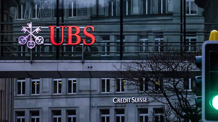 Les bourses asiatiques ont ouvert en ordre dispersé lundi, au lendemain de l'annonce de rachat de Credit Suisse par UBS.