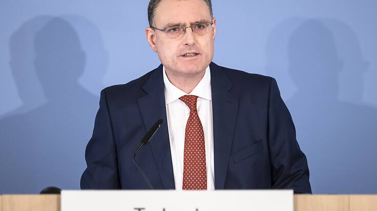 Les liquidités mises à disposition dans le cadre de la reprise de Credit Suisse par son rival UBS "ne sont pas un cadeau", mais des prêts qui donneront lieu à la perception d'intérêts, a affirmé le président de la BNS Thomas Jordan.