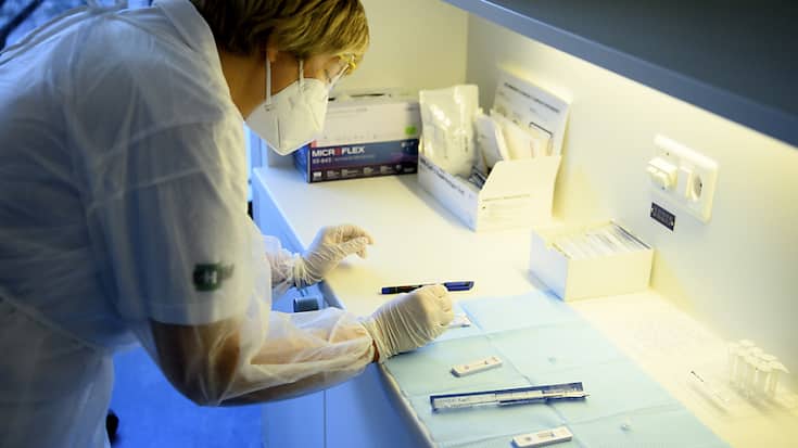 Le groupe pharmaceutique Roche a déposé 650 demandes de brevets l'année dernière, suivi par ABB (419) et Nestlé (410). (archives)