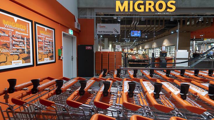En 2022, Migros a été confronté à de nombreuses hausses de coûts, dont 250 millions rien que pour les matières premières, les emballages et l'énergie. Ces hausses de coûts ont été "en grande partie assumée" par le groupe et ont pesé sur la rentabilité. (archives)