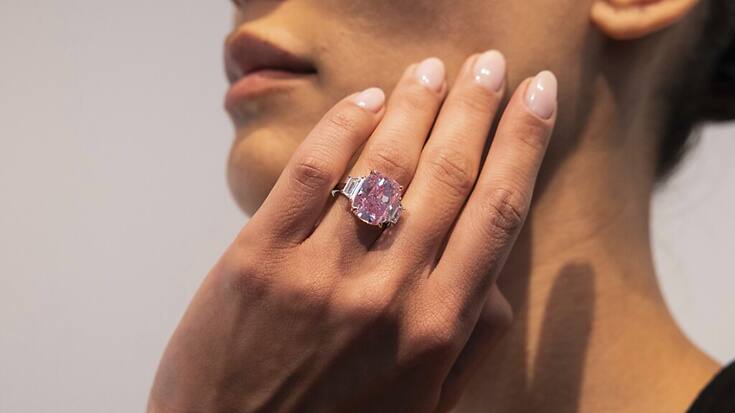 L'Eternal Pink, évalué à quelque 35 millions de dollars, sera vendu aux enchères le 8 juin prochain.