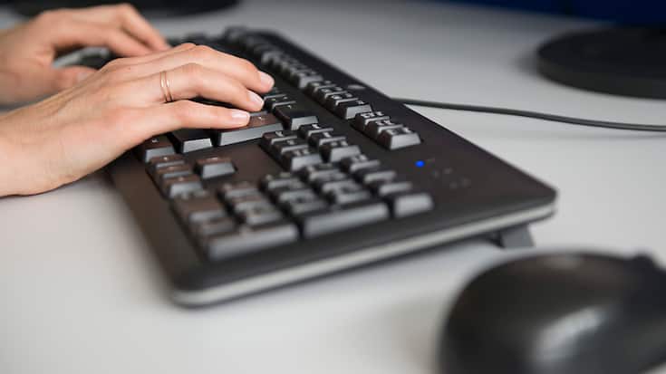 Les déplacements et clics de souris analysés par l'intelligence artificielle en disent davantage sur le stress au bureau que la fréquence cardiaque, selon cette étude (archives).