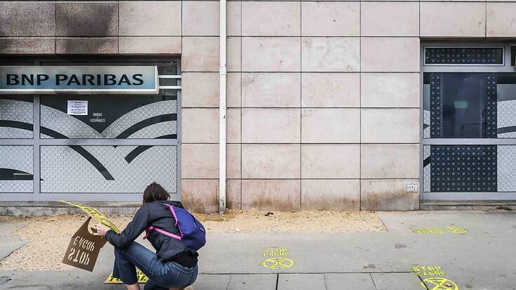 Les grandes banques françaises sont régulièrement ciblées pour leur soutien actif aux énergies fossiles. (archive)