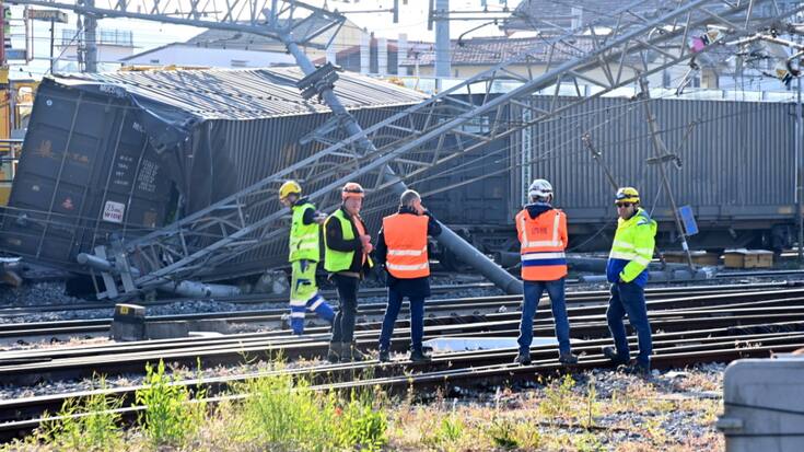 Le déraillement a provoqué le chaos dans le trafic ferroviaire italien, en particulier l'interruption des liaisons entre le nord et le sud de la Péninsule.