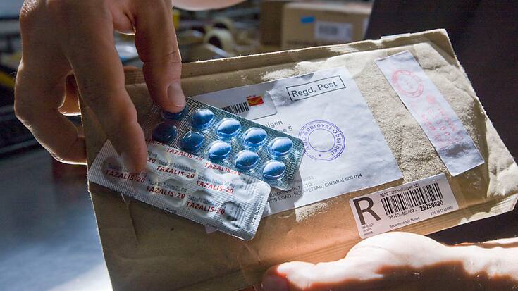 De manière générale, Swissmedic déconseille l&#8217;achat de médicaments sur Internet (photo d'illustration)